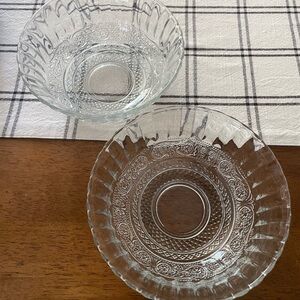 Elegant Crystal Bowls (Set of Two)